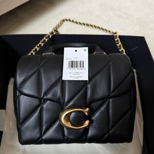 Black Quilted Leather Shoulder Bag
Product Details
Style Number
CCC12